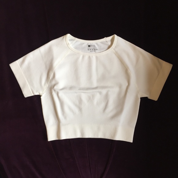 2Pc White Cream Seamless Set (Top + Shorts) - Picture 6 of 8